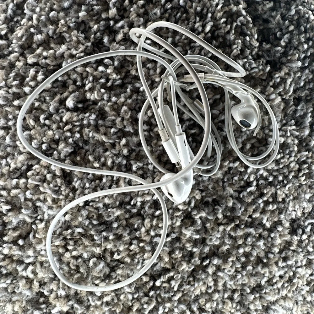 I Phone Headphones USED